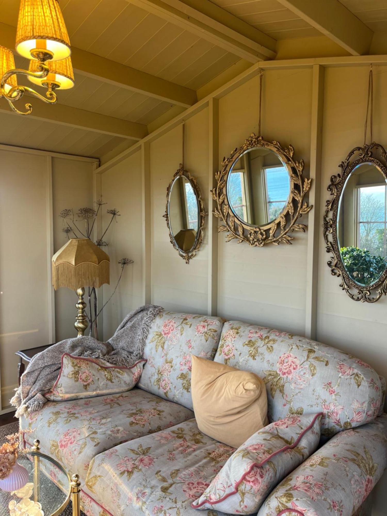 The Pink Cottage Upstairs Suite & Garden Summer Room Whitehead Ngoại thất bức ảnh